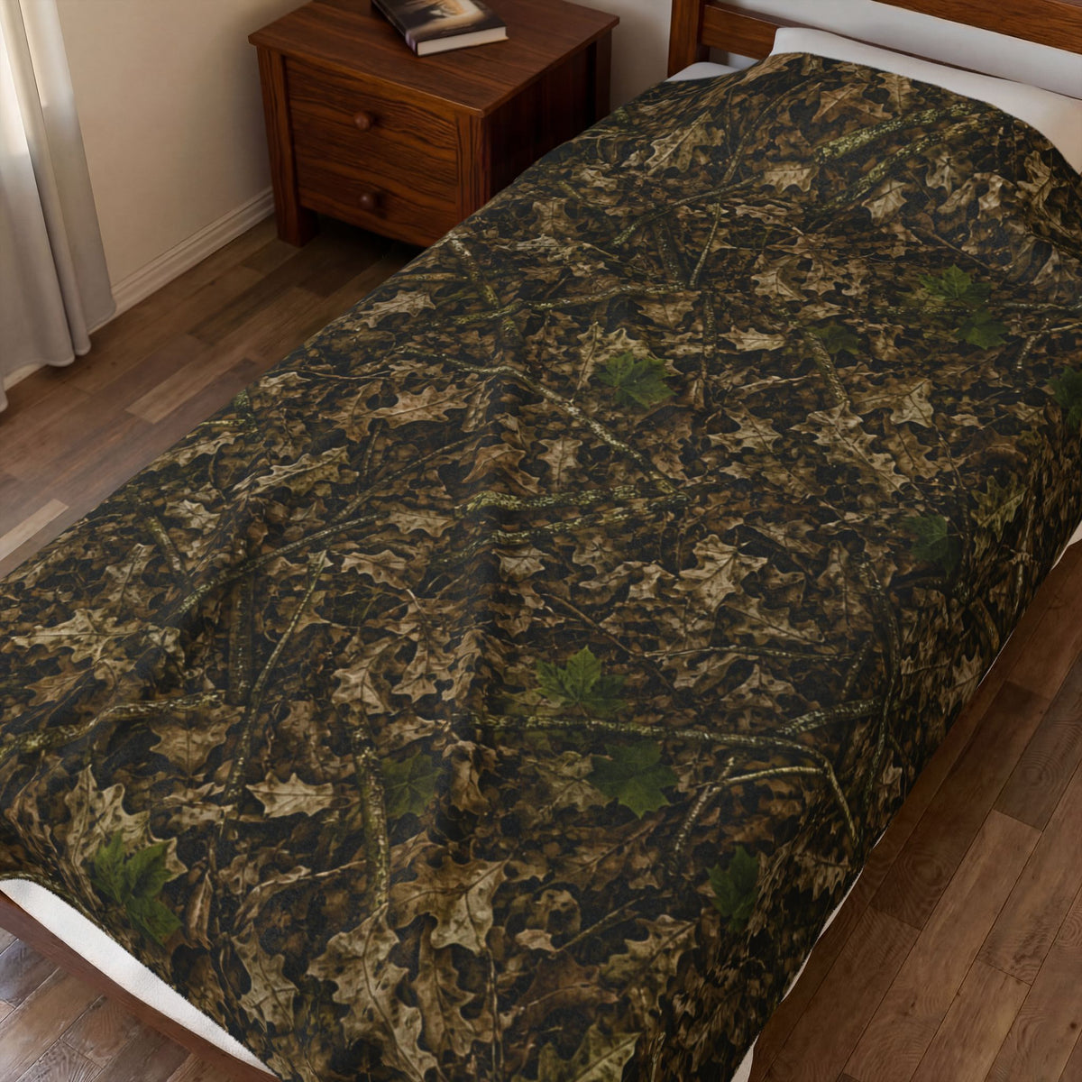 Camouflage Velveteen Plush Blanket | Woodland Camo Soft Blanket