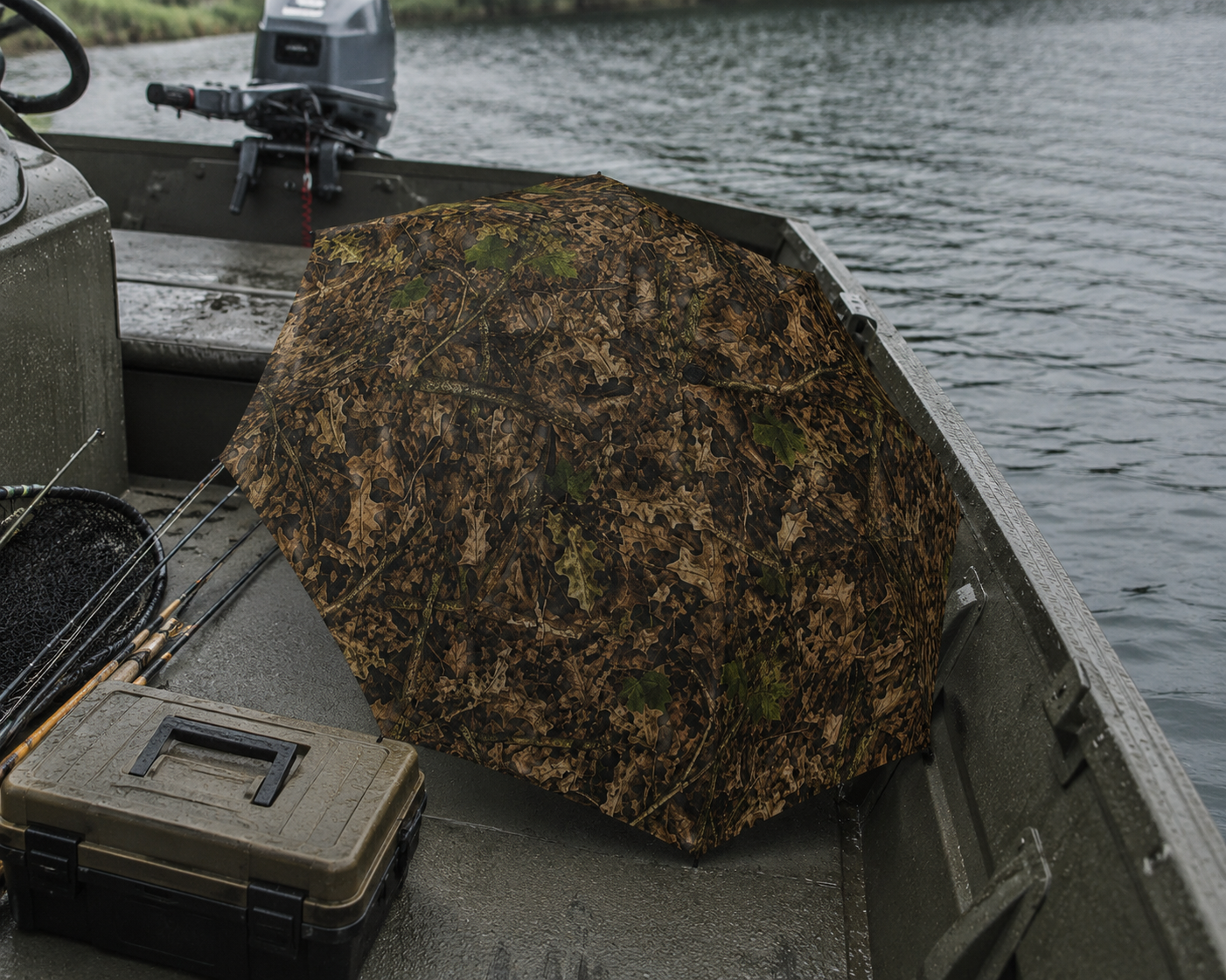 Camouflage Umbrella | Semi-Automatic Foldable Camo Rain and Sun Guard for Outdoor Adventures